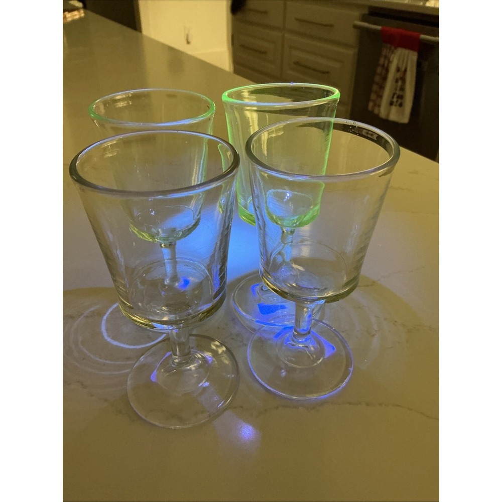 Uranium Glass - Picture 4 of 11
